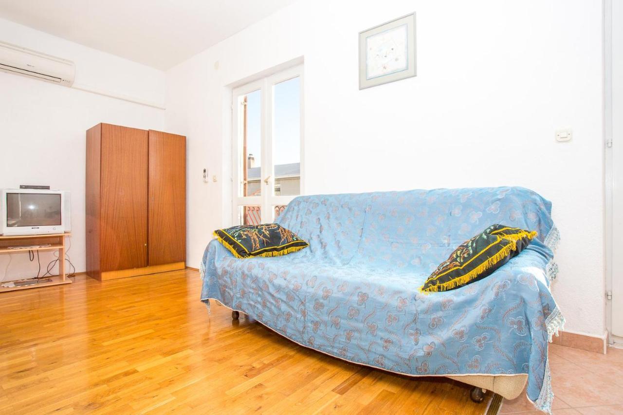 Apartments Nuic 748 Makarska Bagian luar foto