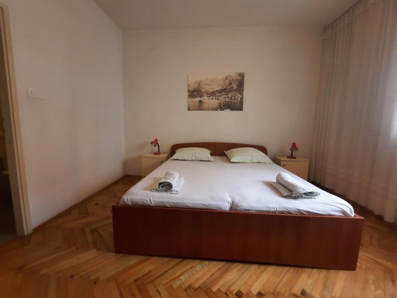 Apartments Nuic 748 Makarska Bagian luar foto
