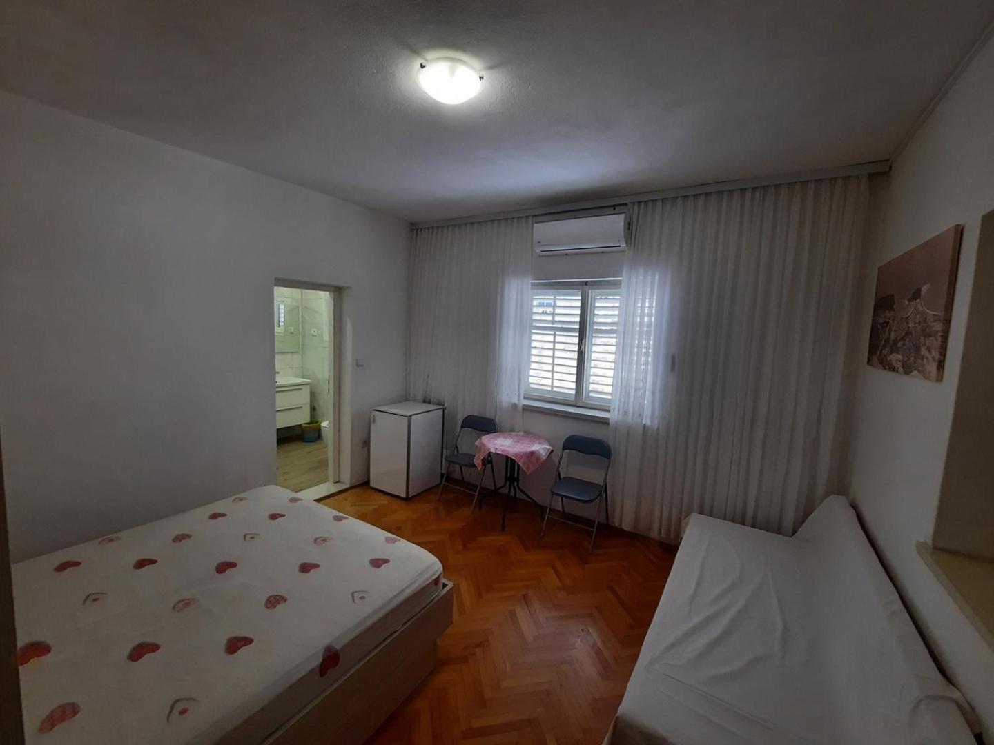 Apartments Nuic 748 Makarska Bagian luar foto